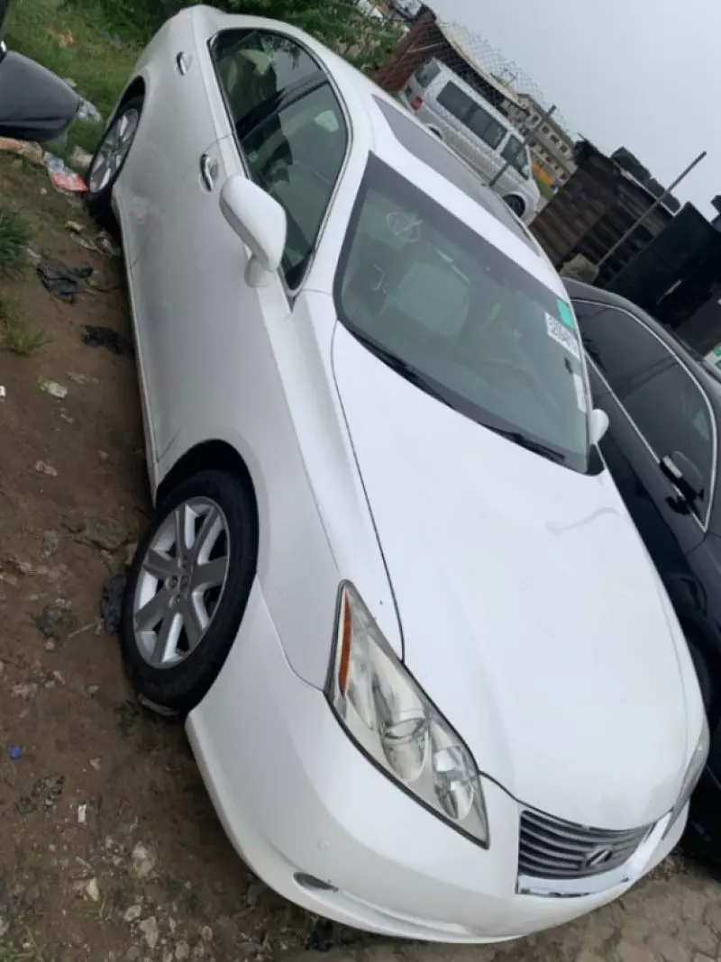 Lexus ES 350   - 2009