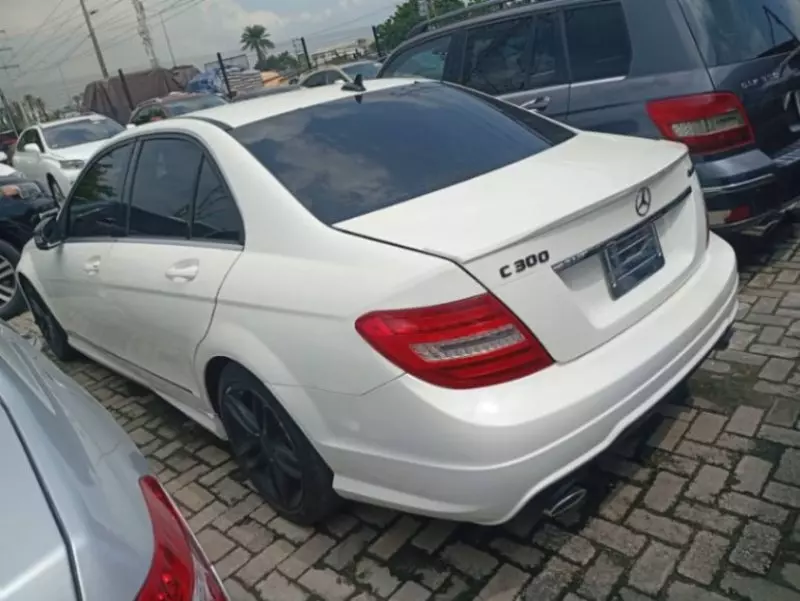 Mercedes-Benz C 300   - 2014