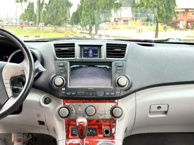 Toyota Highlander   - 2008
