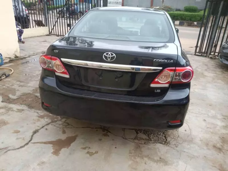 Toyota Corolla   - 2011
