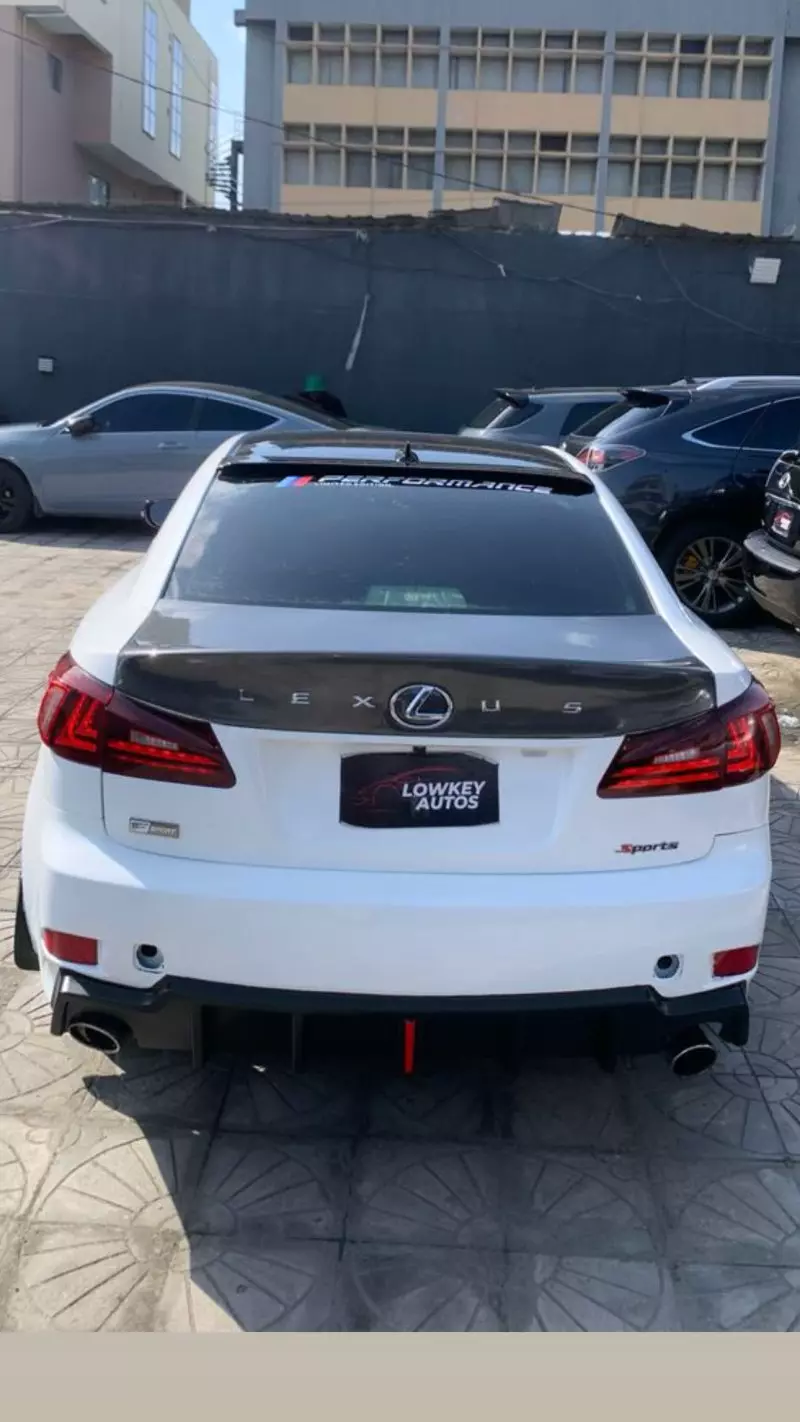 Lexus IS 250   - 2010