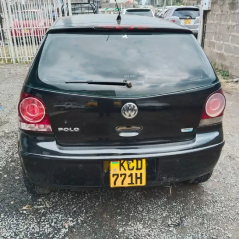 Volkswagen Polo   - 2009