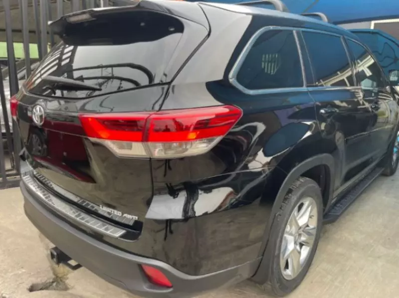 Toyota Highlander   - 2014