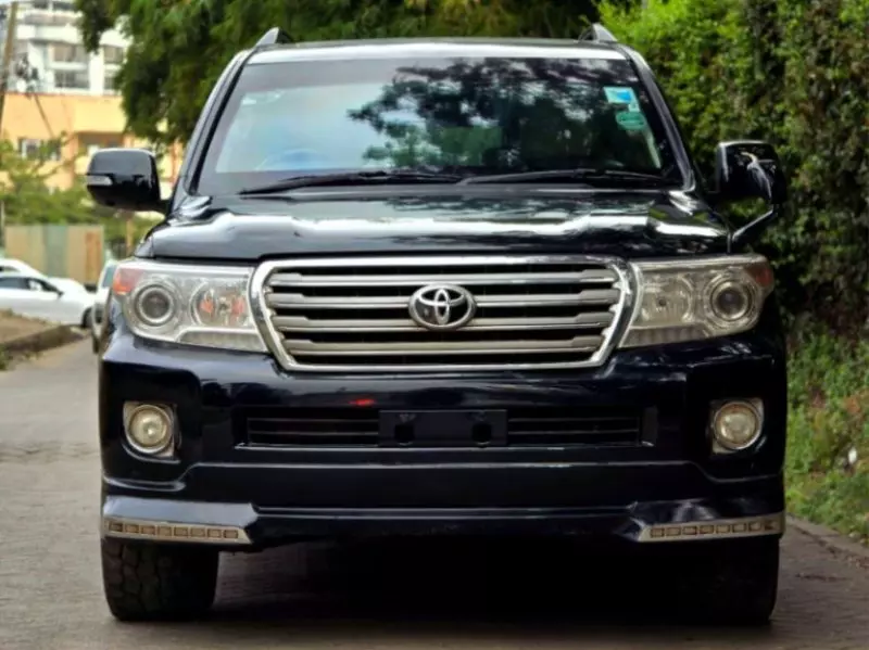Toyota Land Cruiser   - 2015