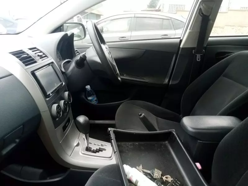Toyota Fielder    - 2012