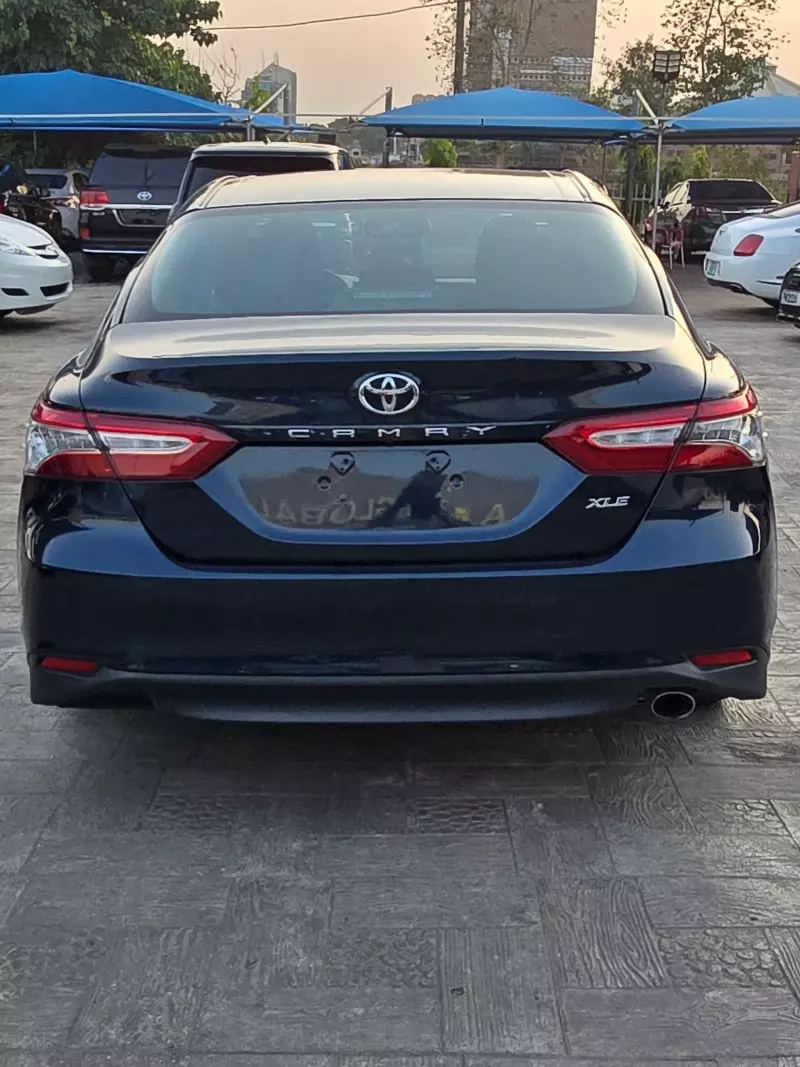 Toyota camry   - 2018