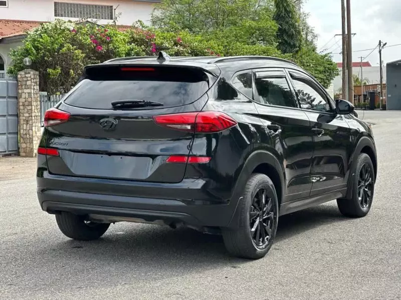 Hyundai Tucson   - 2021