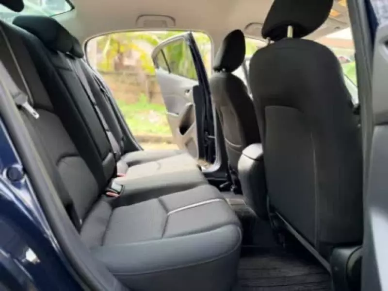 Mazda Axela    - 2018