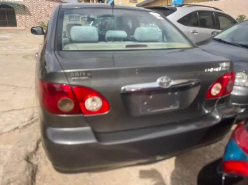 Toyota Corolla   - 2007