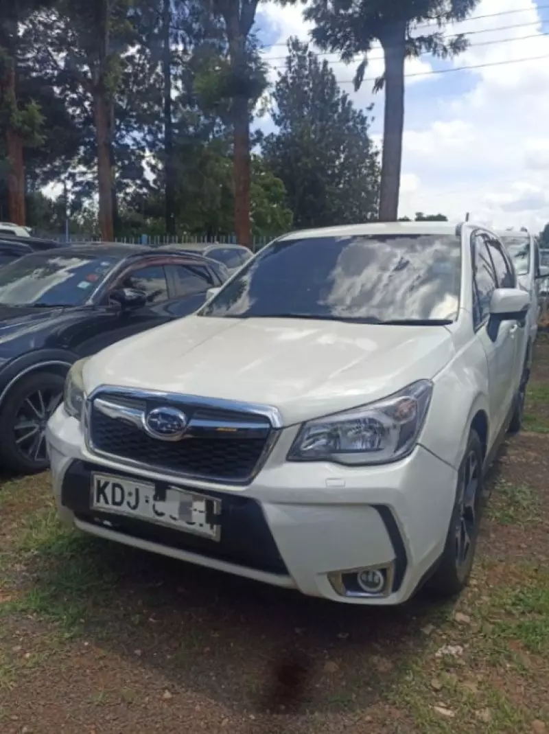Subaru Forester   - 2015
