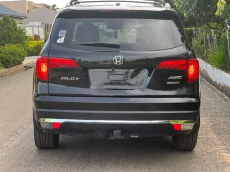 Honda Pilot   - 2016