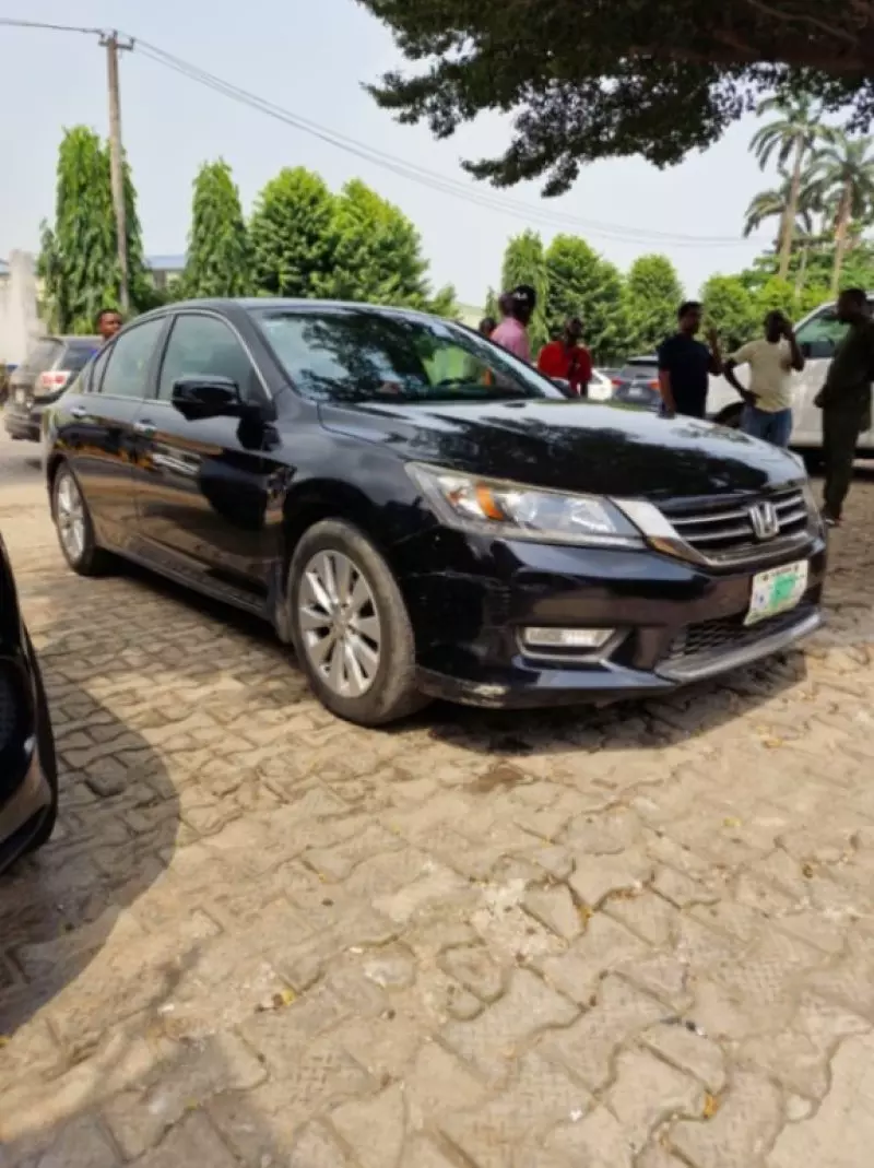 Honda Accord   - 2013