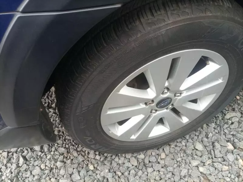 Subaru Outback   - 2017