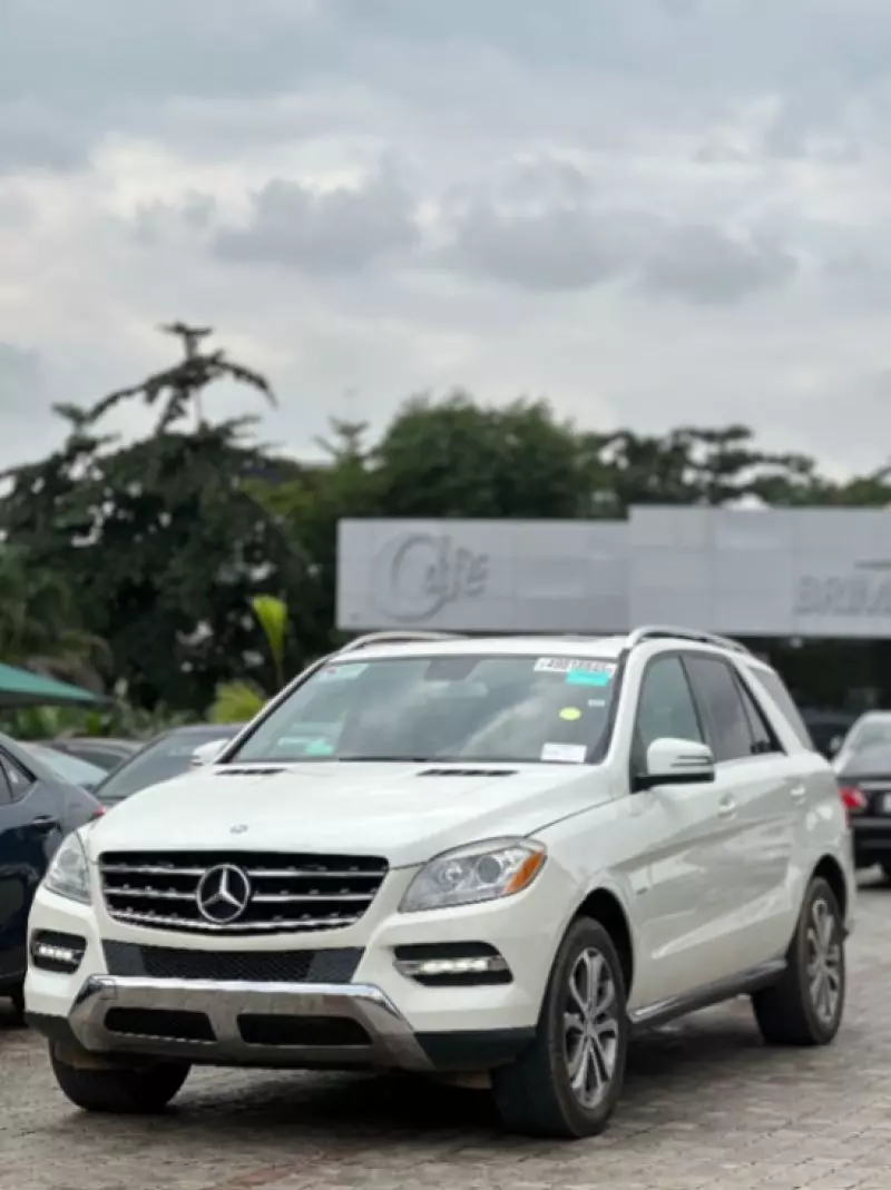 Mercedes-Benz ML 350   - 2012