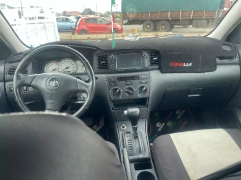 Toyota Corolla   - 2006