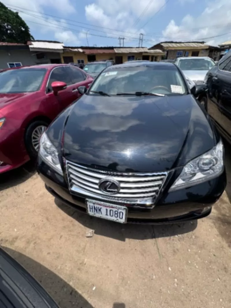 Lexus ES 350   - 2011