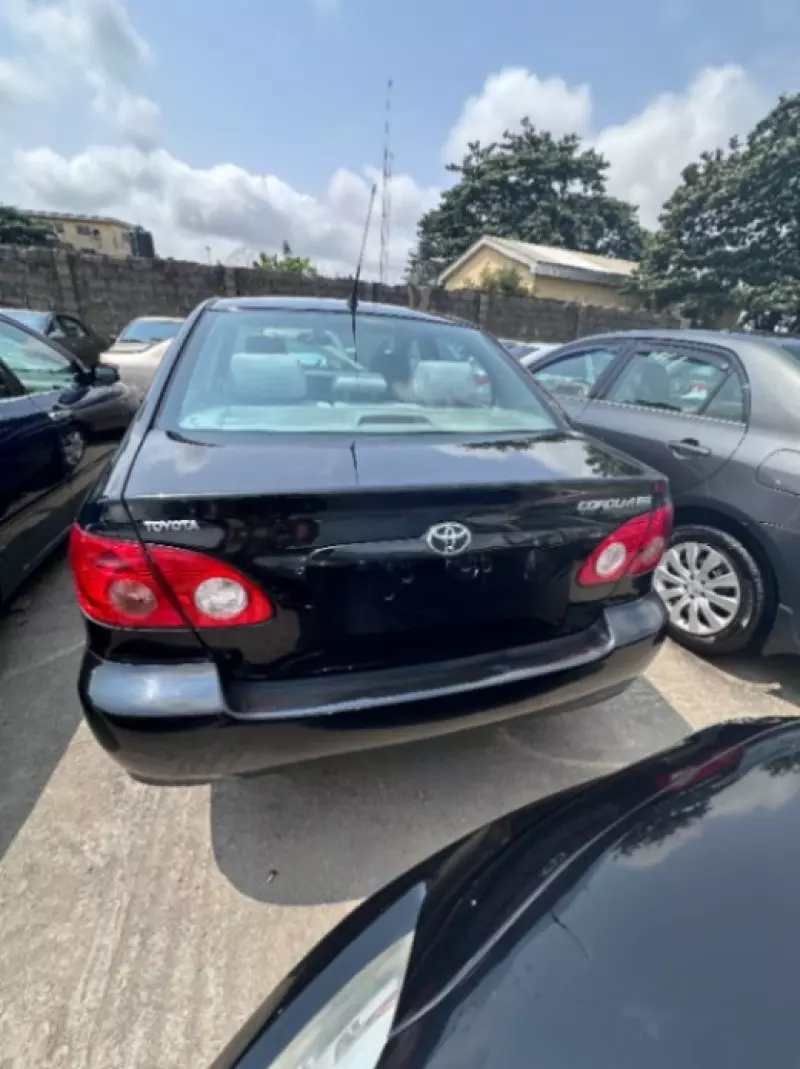 Toyota Corolla   - 2013