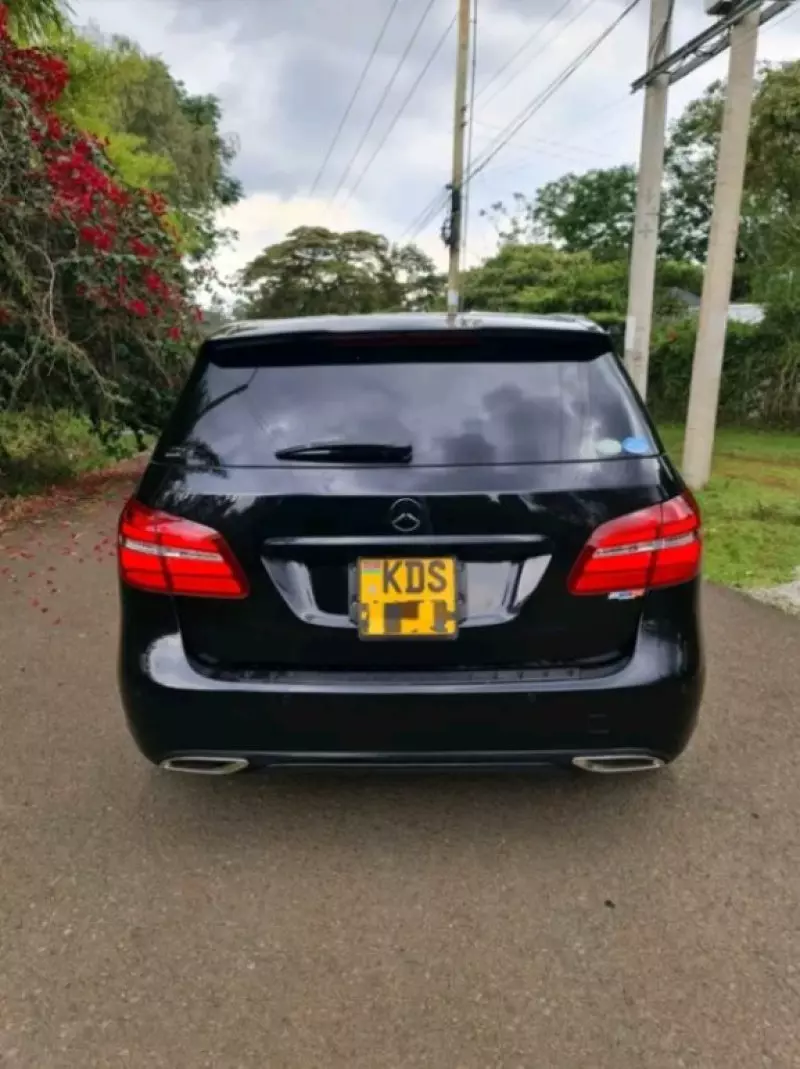 Mercedes-Benz B 180 - 2018