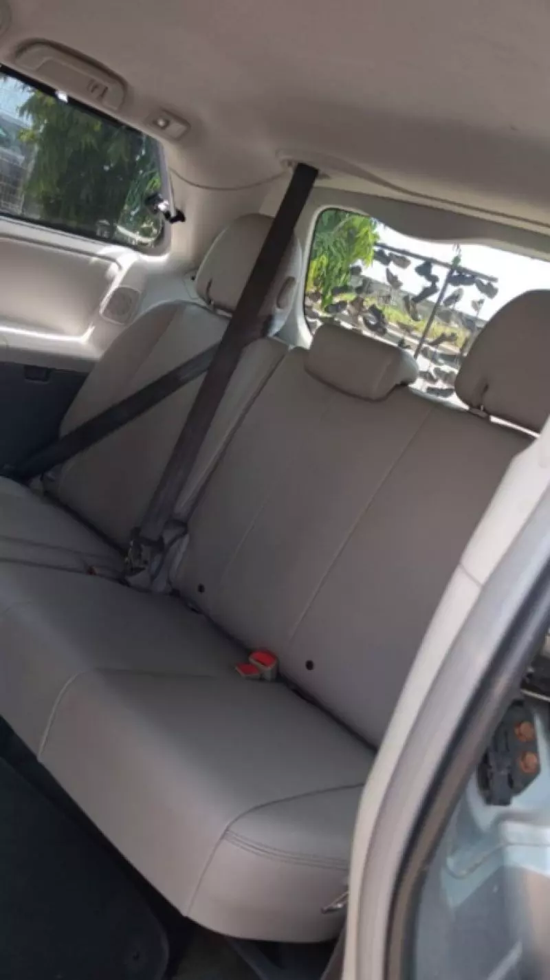 Toyota Sienna   - 2011