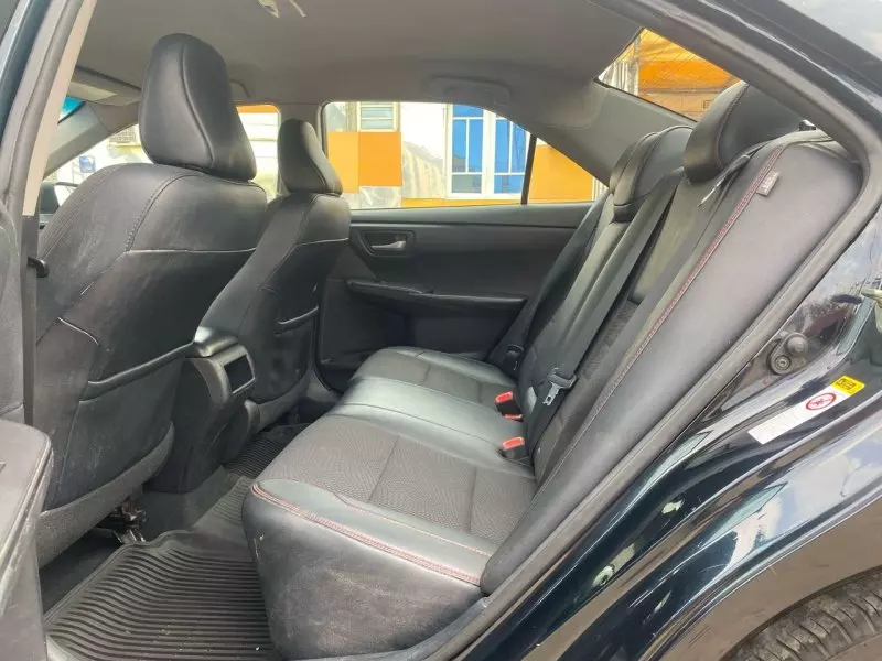 Toyota Camry   - 2016