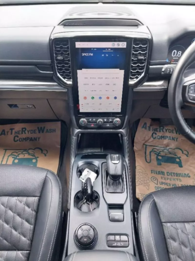 Ford Everest   - 2023