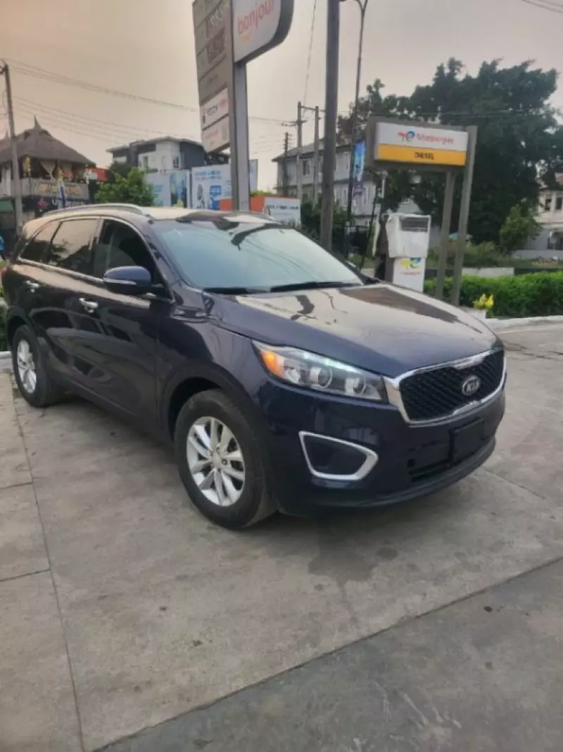 KIA Sorento   - 2016