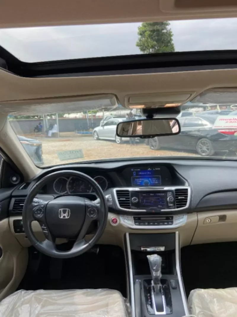 Honda Accord   - 2013