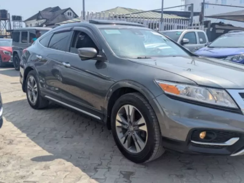 Honda Crosstour - 2013
