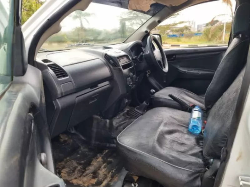 Isuzu D-Max   - 2015