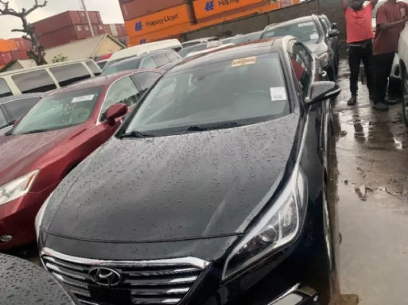Hyundai Sonata   - 2015