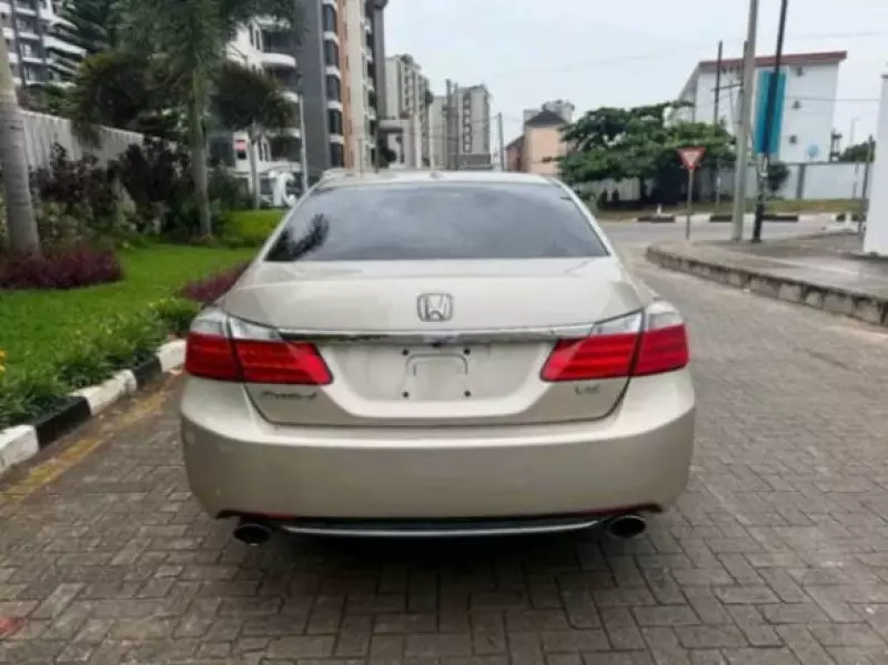 Honda Accord   - 2014