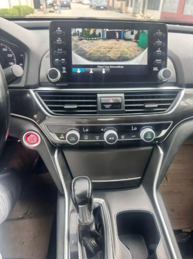 Honda Accord   - 2018