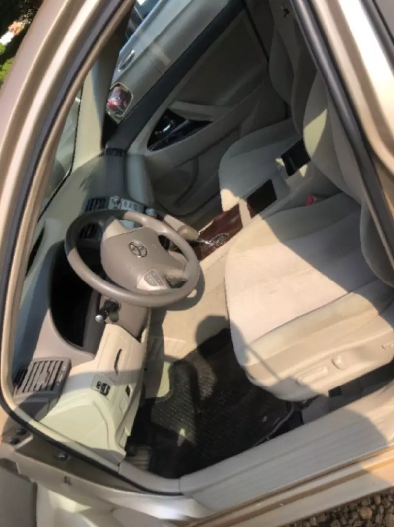 Toyota Camry   - 2011