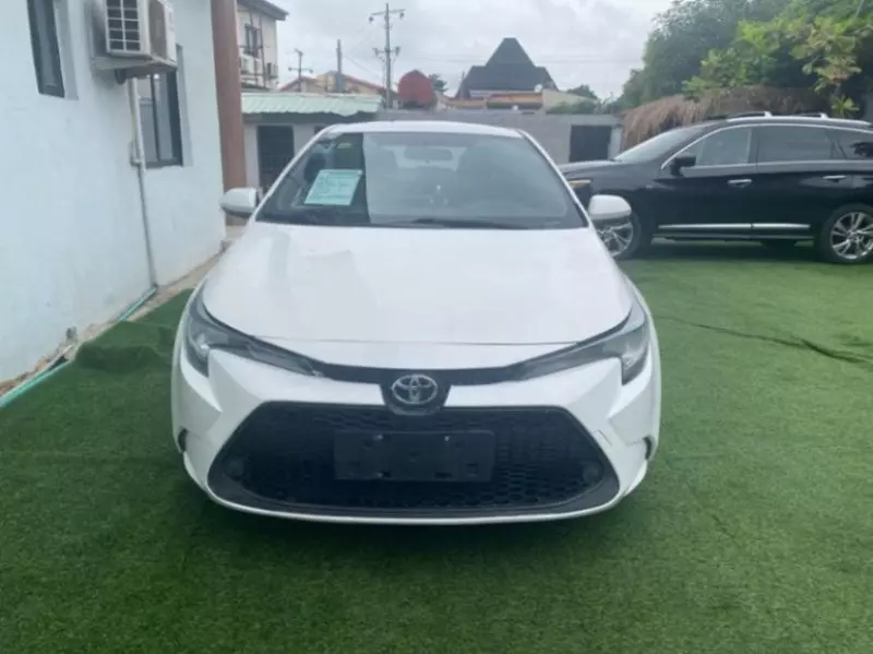 Toyota Corolla   - 2013