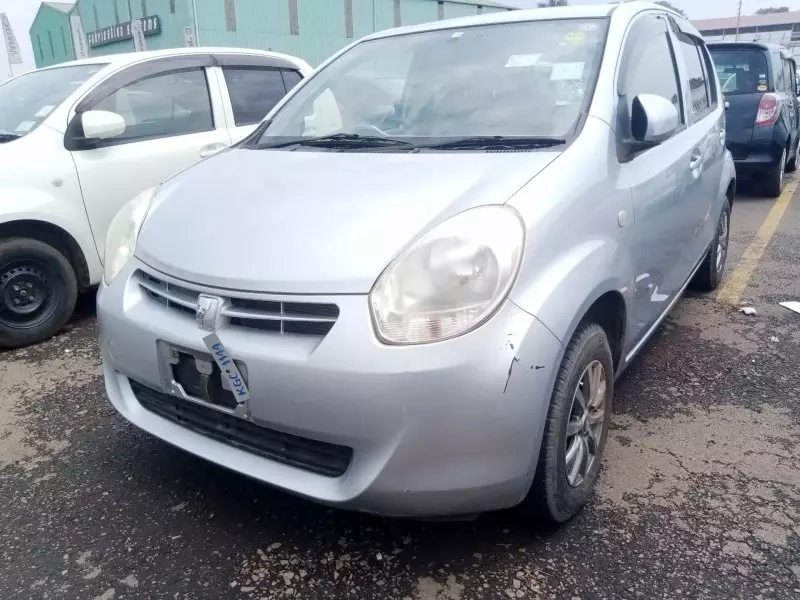 Toyota Passo   - 2012