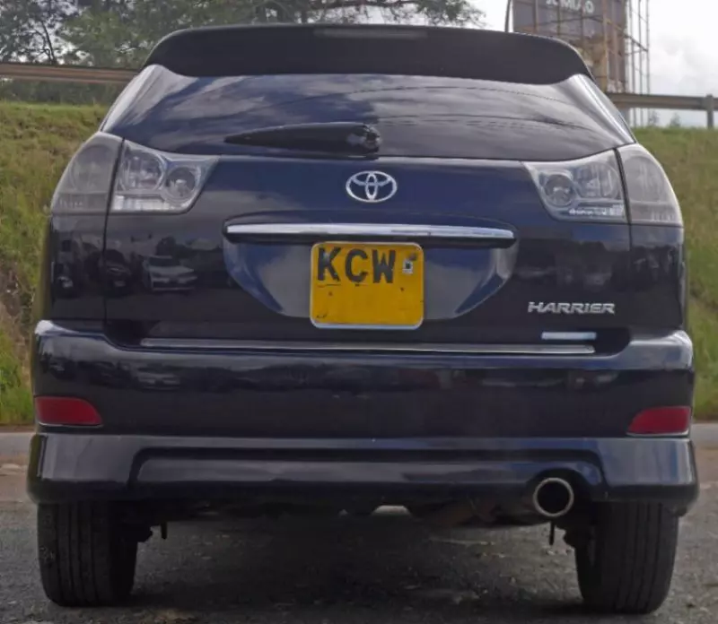 Toyota Harrier   - 2012