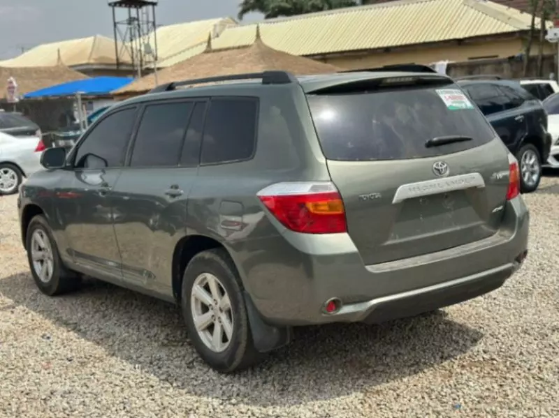 Toyota Highlander   - 2008