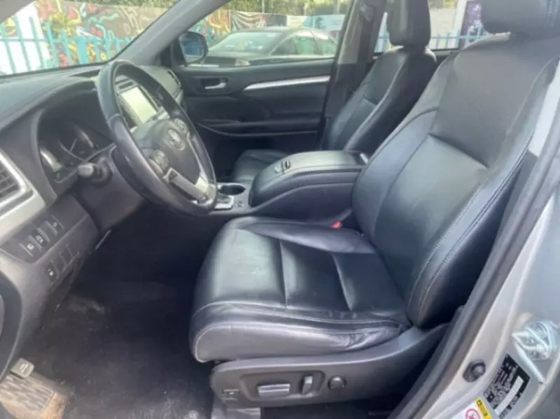 Toyota Highlander - 2017