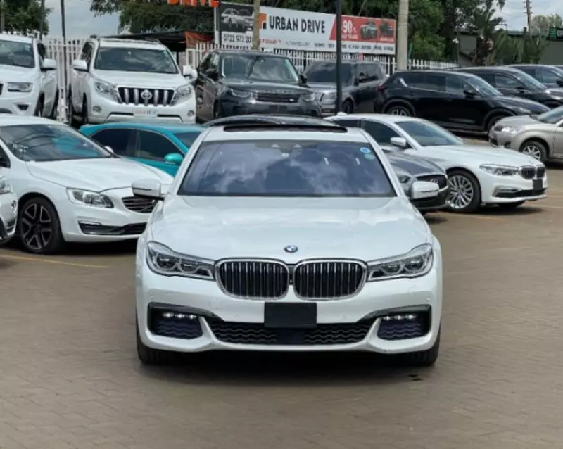 BMW 740   - 2017