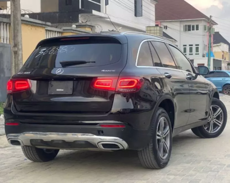 Mercedes-Benz GLC-Class   - 2022