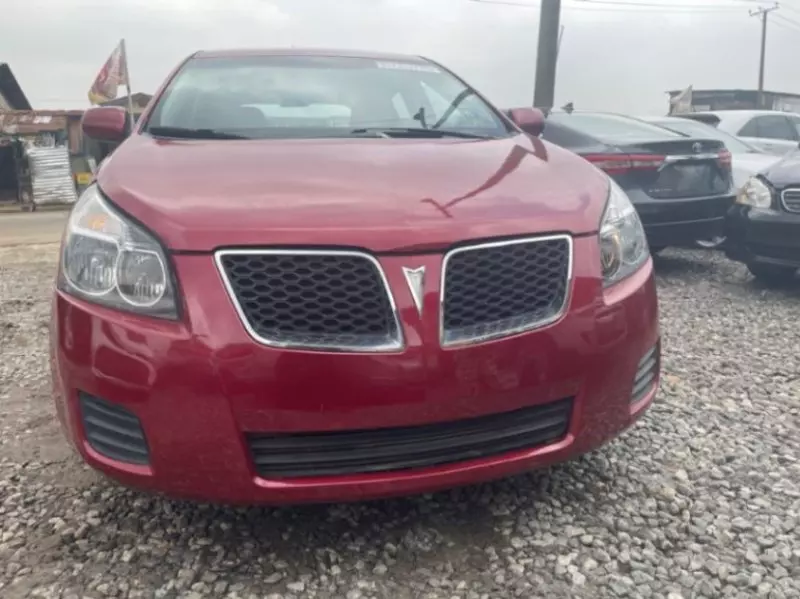 Pontiac Vibe   - 2009