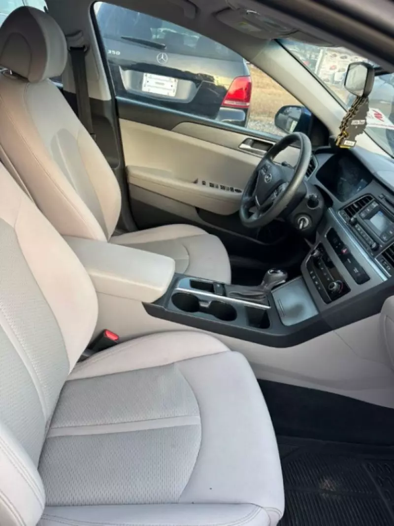Hyundai Sonata   - 2015