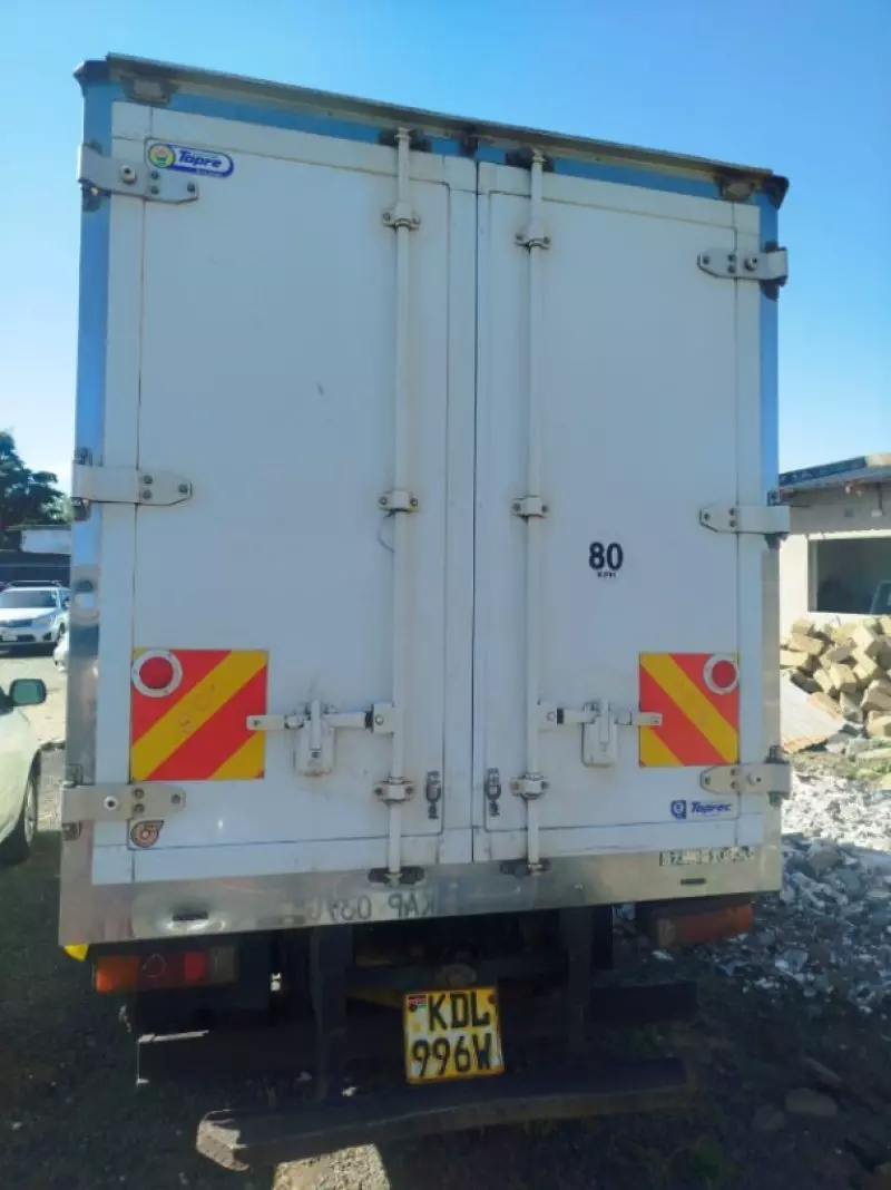 Mitsubishi Fuso Canter   - 2017