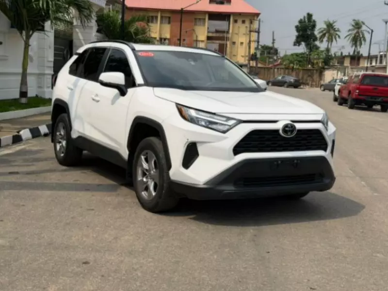 Toyota RAV4   - 2023