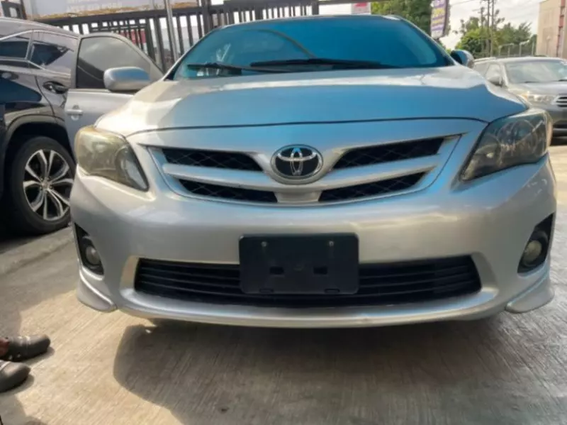 Toyota Corolla   - 2013