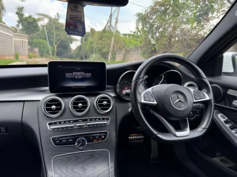 Mercedes-Benz C200   - 2018