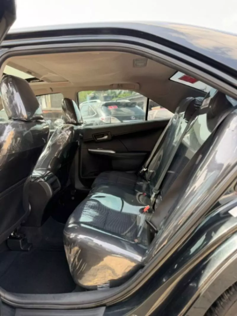 Toyota Camry   - 2012