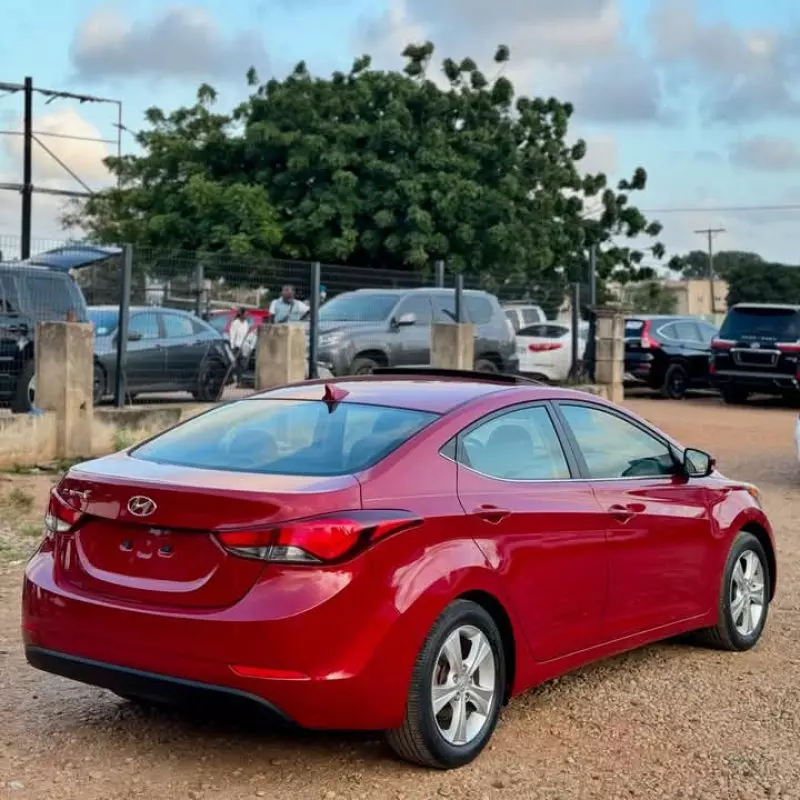Hyundai Elantra   - 2016