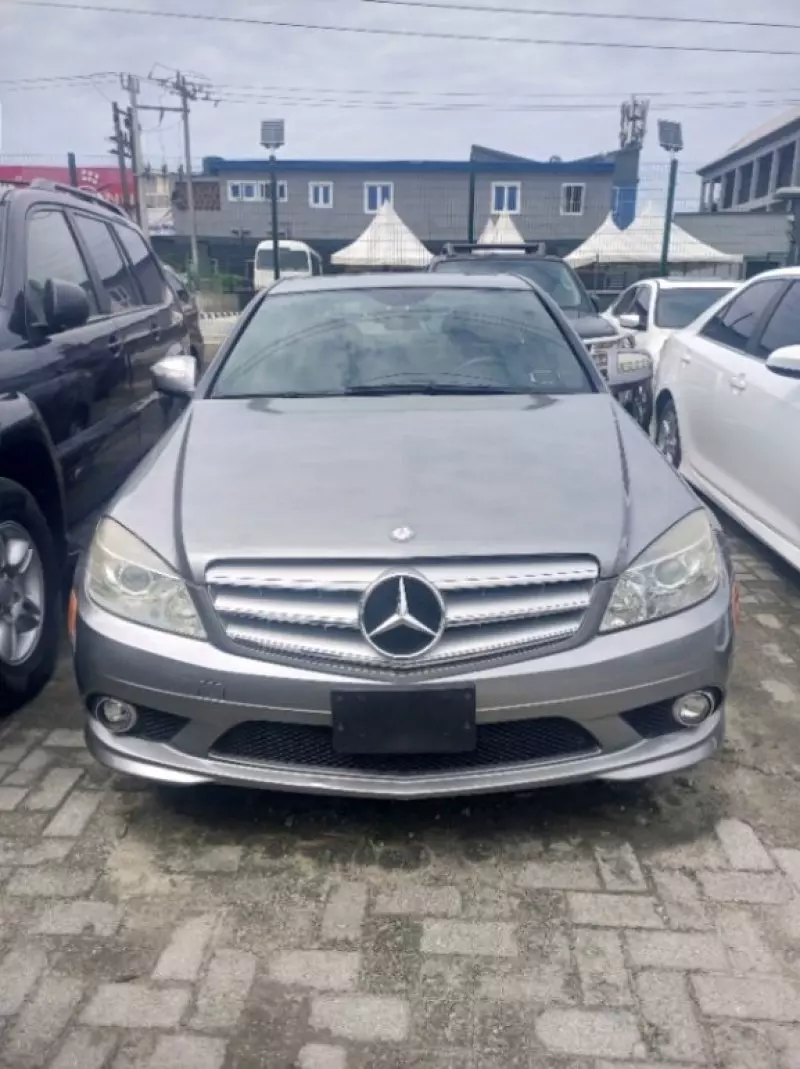 Mercedes-Benz C 300   - 2009