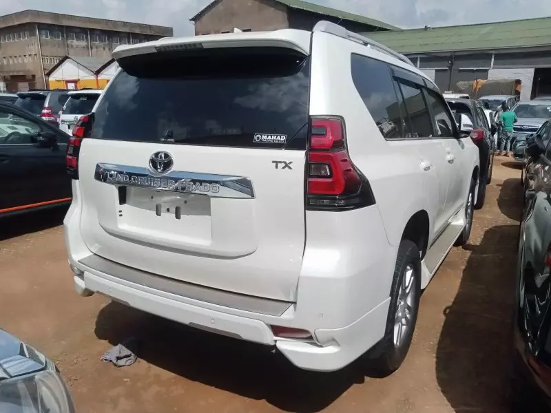 Toyota Landcruiser Prado   - 2019